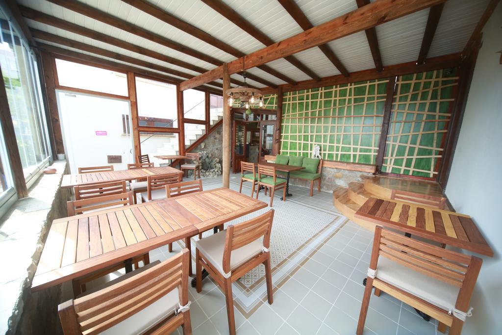 Apollon Hotel Бозджаада Екстериор снимка